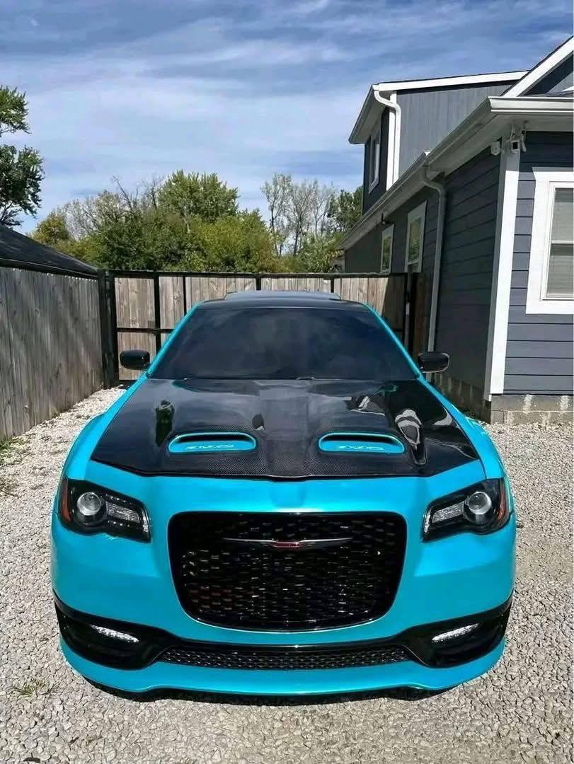 2011 Chrysler 300.