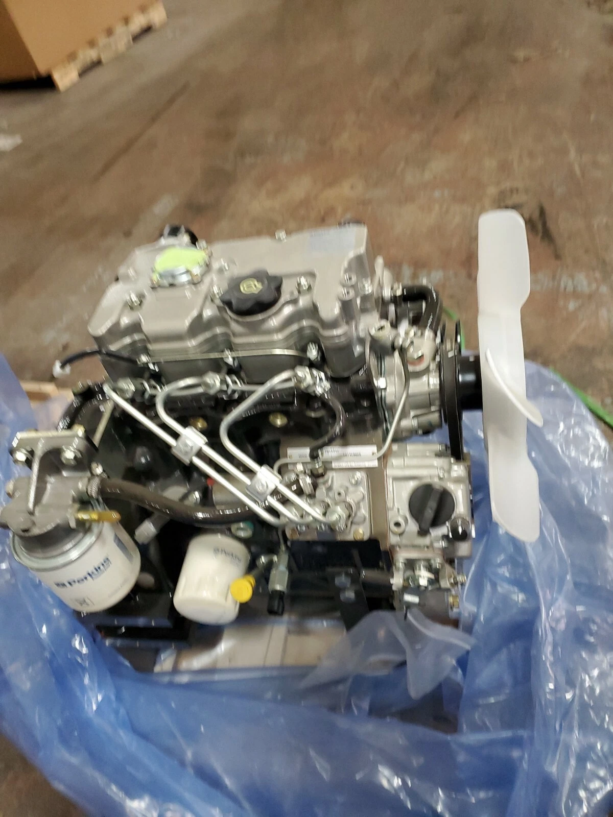 New Perkins 403F-3-Cylinder Diesel Engine compact Industrial Diesel Power - Image 3